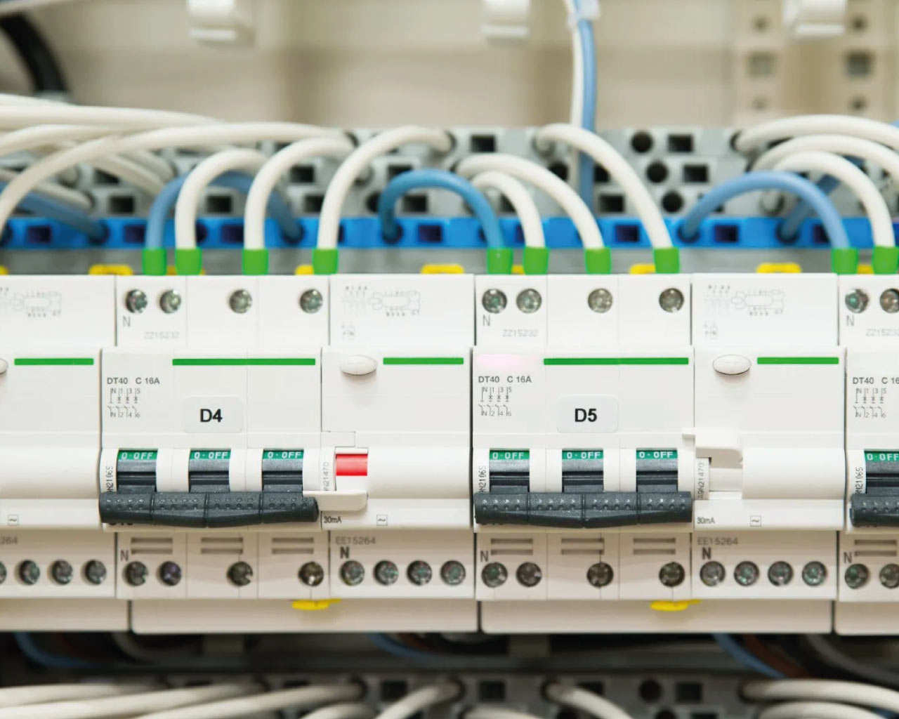 Quadri elettrici ed elettronici - Rey Damiano Elettrotecnica